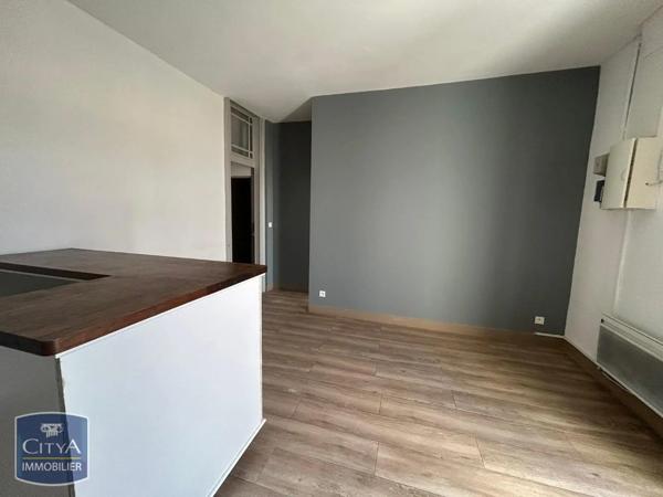 Appartement à louer 3 pièces 70.35m² Clermont-l'Hérault (34800)