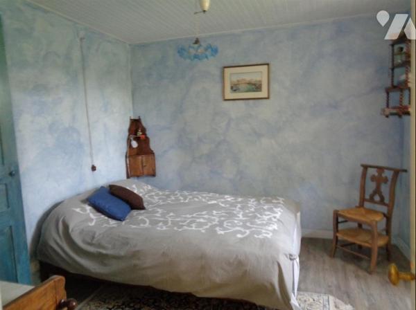 Belle Propriété en pierre avec ses deux tourelles