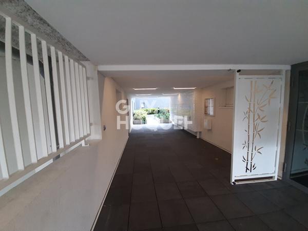 Appartement 4 pièce(s) 82 m2 avec terrain 64 m², proche de la toison d'or