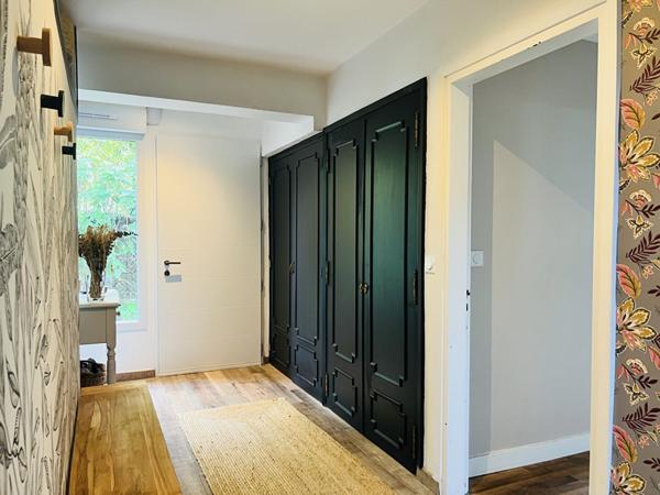 Maison 8 pièce(s) 6 chambre(s) 195 m²