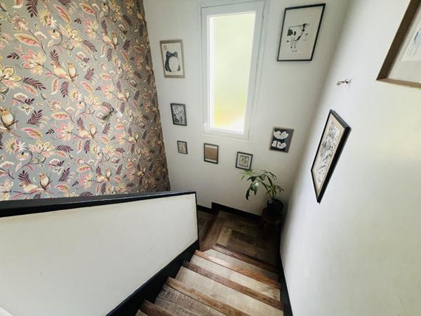 Maison 8 pièce(s) 6 chambre(s) 195 m²