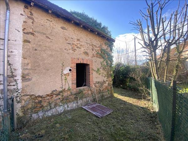 Maison à vendre |  Saint-Plantaire |  1 pièce | 31 m²