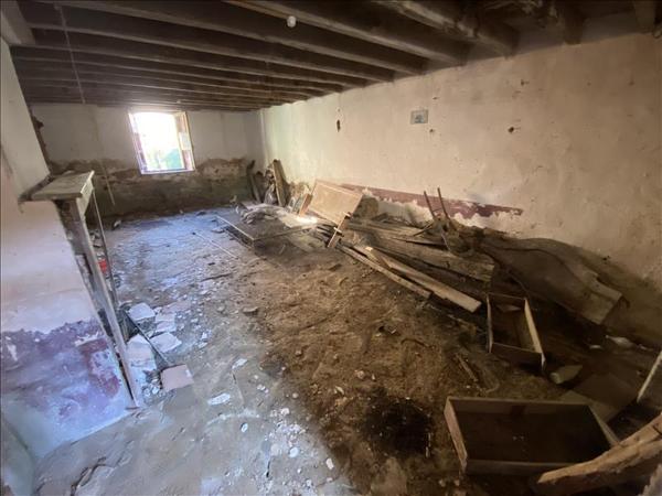 Maison à vendre |  Saint-Plantaire |  1 pièce | 31 m²