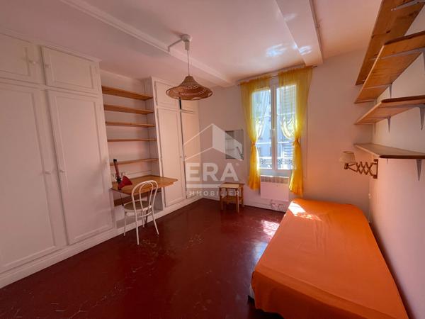 AIX EN PROVENCE - A LOUER - PLACE MIOLIS - BEAU T3 MEUBLE - 50.28m²