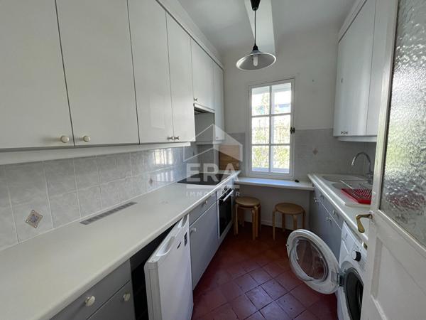 AIX EN PROVENCE - A LOUER - PLACE MIOLIS - BEAU T3 MEUBLE - 50.28m²