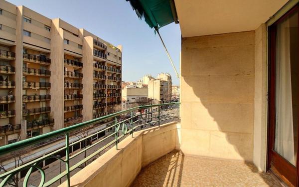 Appartement à vendre    3 pièces • 97 m2 Marseille 6
