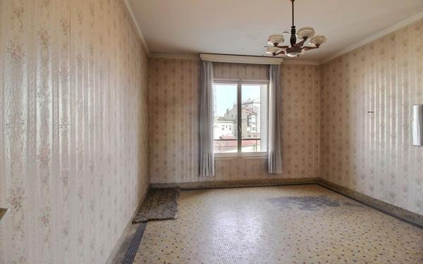 Appartement à vendre    3 pièces • 97 m2 Marseille 6