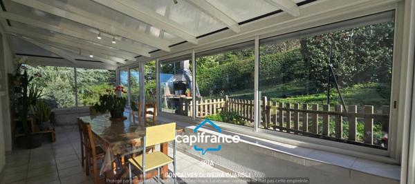 Maison en pierre semi-enterrée à vendre 5 pièces PUJOLS (47)