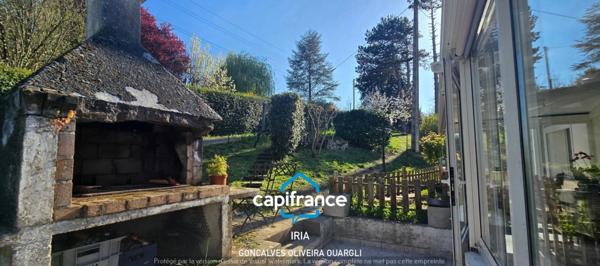 Maison en pierre semi-enterrée à vendre 5 pièces PUJOLS (47)