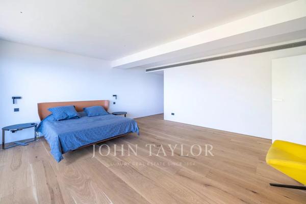 Roquebrune-Cap-Martin - villa vue mer - piscine- 5 chambres- Studio indépendant