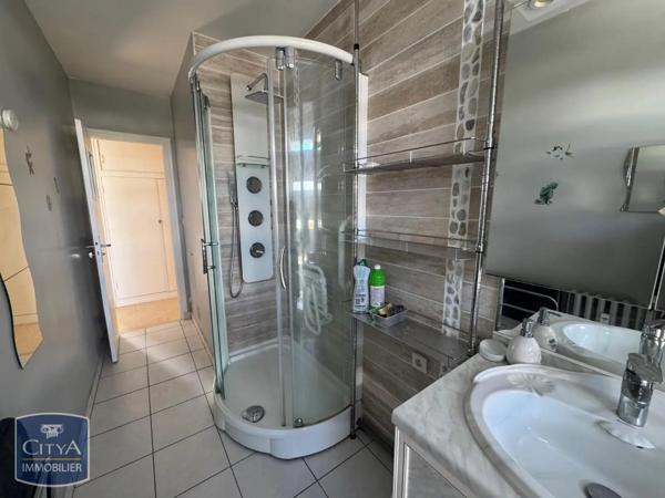 Appartement à louer 4 pièces 78m²