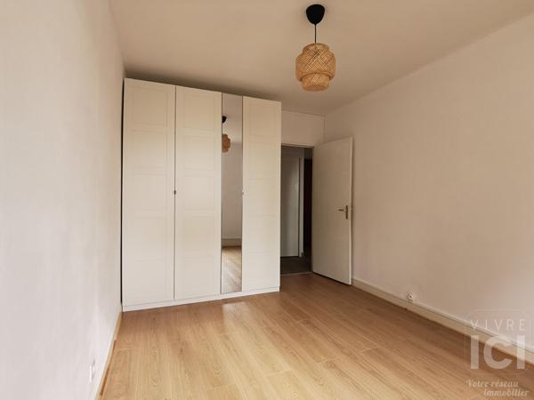 Appartement Orvault 2 pièce(s) 50.80 m2 refait avec balcon cave privative