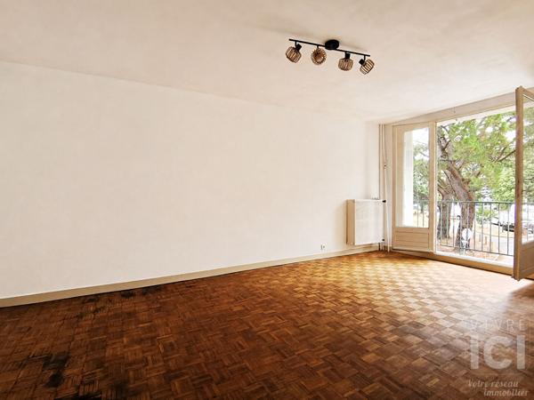 Appartement Orvault 2 pièce(s) 50.80 m2 refait avec balcon cave privative