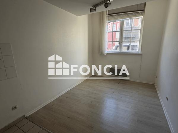 Location Studio 19.85 m² - 48 RUE ROYALE Lille 59000