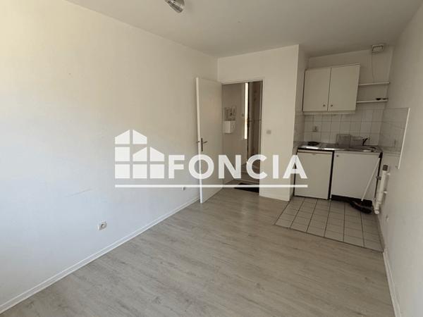 Location Studio 19.85 m² - 48 RUE ROYALE Lille 59000