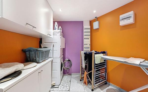 Maison à vendre    6 pièces • 153 m2 Suresnes