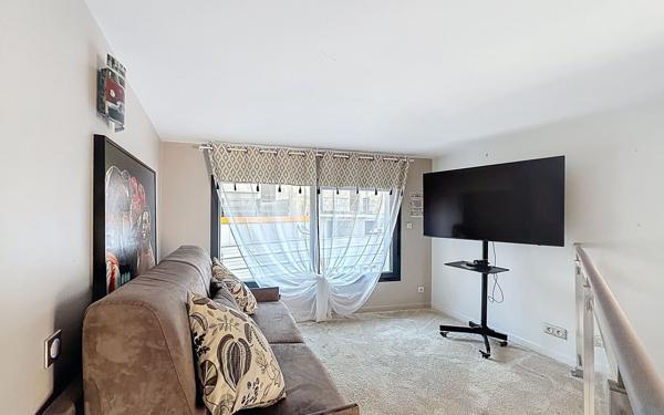 Maison à vendre    6 pièces • 153 m2 Suresnes