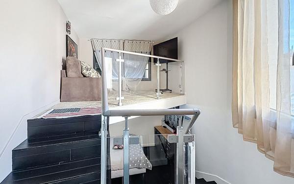 Maison à vendre    6 pièces • 153 m2 Suresnes