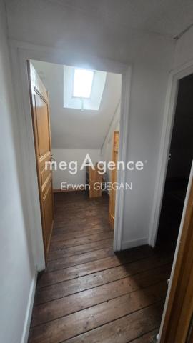 Maison à PONTIVY, 56300 - 5 pièces 90m²