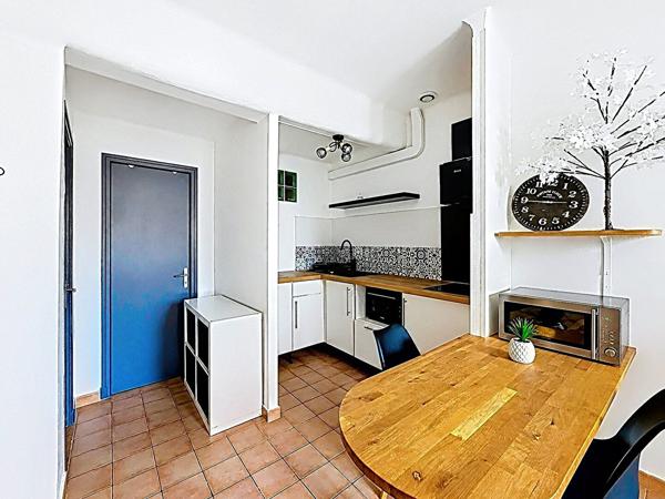 APPARTEMENT T2 CLIMATISÉ 35m² - PLACE DES CORPS SAINTS