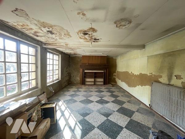 Ancienne librairie au cœur du centre-ville à usage de commerce et d’habitation