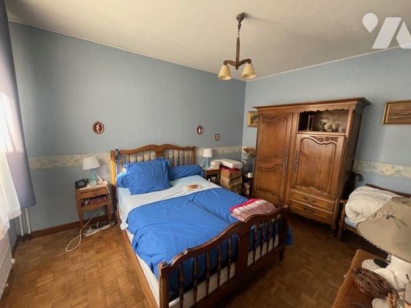 Ancienne librairie au cœur du centre-ville à usage de commerce et d’habitation