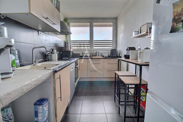 Appartement 3 pièces sur Elancourt avec parking sous-sol