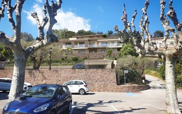 Appartement à vendre    2 pièces •  Les Adrets-de-l'Estérel