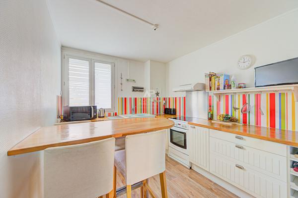 Appartement Saint Germain En Laye 3 pièces 66.43 m2 340 000 € **  - Référence  18896