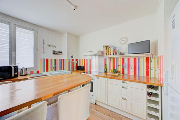 Appartement Saint Germain En Laye 3 pièces 66.43 m2 340 000 € **  - Référence  18896