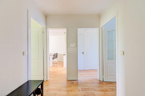 Appartement Saint Germain En Laye 3 pièces 66.43 m2 340 000 € **  - Référence  18896