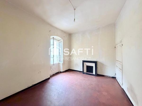 Immeuble 250m² avec 3 entrées indépendantes et garage