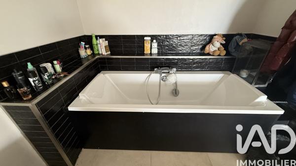 Maison à vendre 5 pièces 122 m² Bellegarde