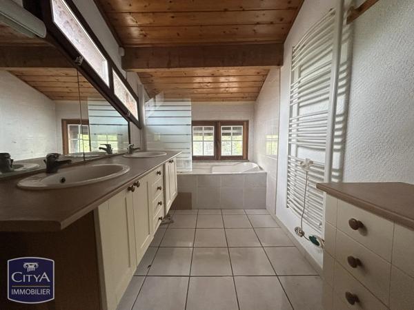 Maison à vendre 7 pièces 150m² Entraigues-sur-la-Sorgue (84320)