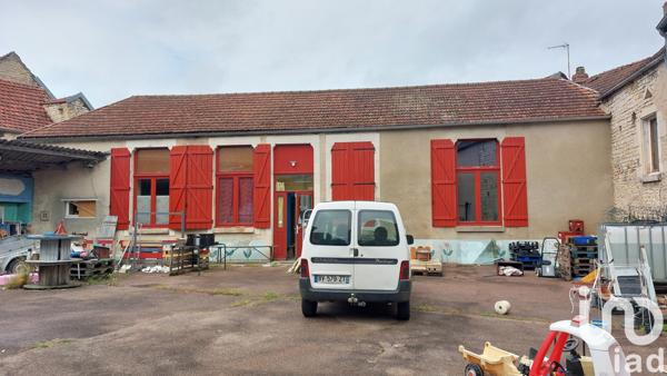 Immeuble à vendre 300 m² Ravières