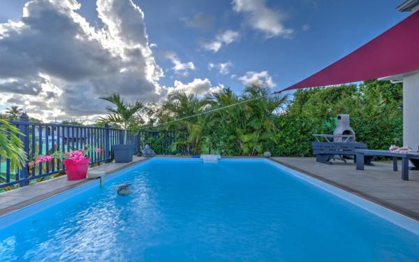 Maison à vendre    9 pièces •  Sainte-Anne