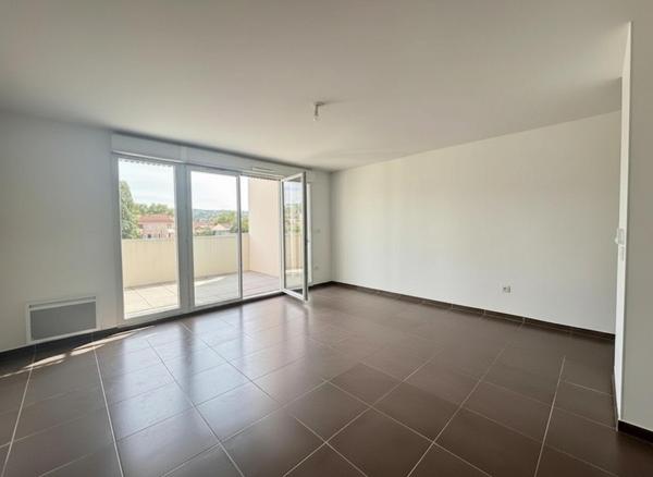 T3 60m² DPE A, dernier étage, 2 places de parking