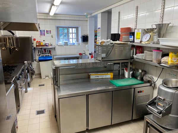 Achat fonds de commerce Carcassonne - 10 pièce(s) - 207 m² - 253 000 €