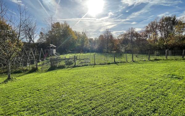 Maison à vendre    6 pièces • 170 m2 Mont-sous-Vaudrey