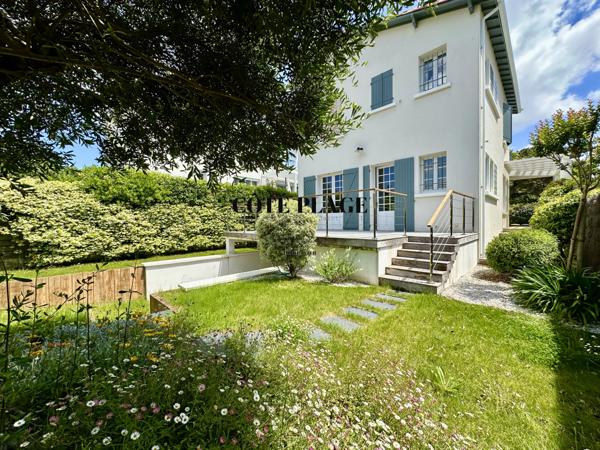 Royan (17200) VILLA ROYAN PLAGE DU CHAY AU PRIX DE 1 080 000 € HAI