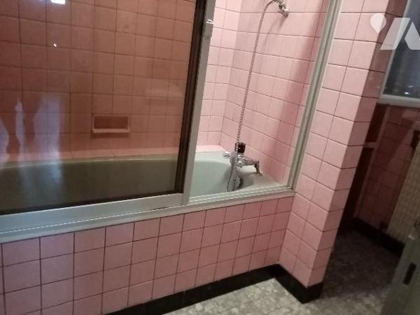 secteur très calme, maison de village de 99 m² sur 2 niveaux