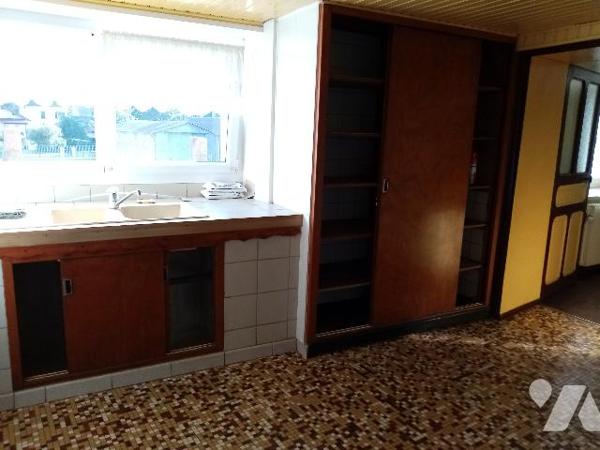 secteur très calme, maison de village de 99 m² sur 2 niveaux