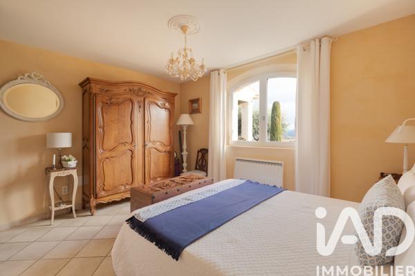 Maison à vendre 6 pièces 187,5 m² Tourrettes
