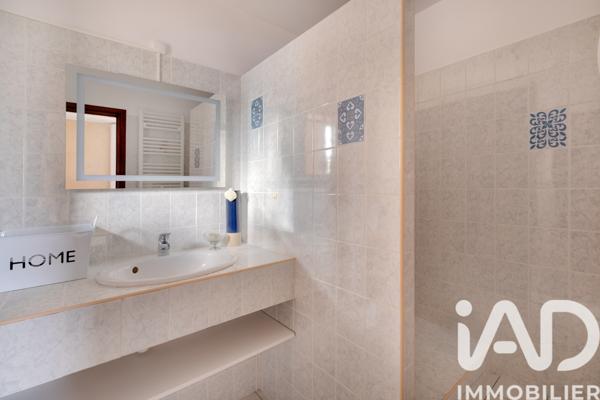 Maison à vendre 6 pièces 187,5 m² Tourrettes