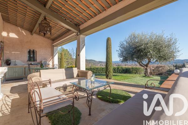 Maison à vendre 6 pièces 187,5 m² Tourrettes