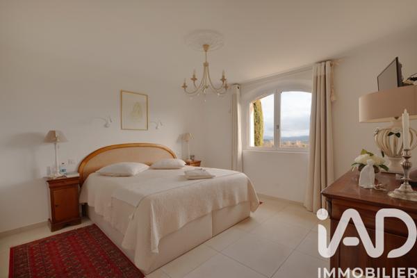 Maison à vendre 6 pièces 187,5 m² Tourrettes