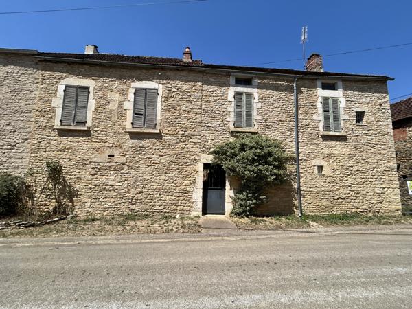 Maison de village à renover