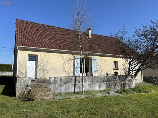 Maison à vendre à Bessé-sur-Braye dans la Sarthe (72310), ref : 101/1735