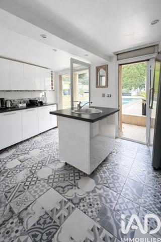 Maison à vendre 7 pièces 200 m² Nerville-la-Forêt