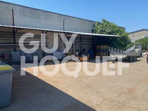 Local commercial à vendre à Décines-Charpieu - Réf. 5279